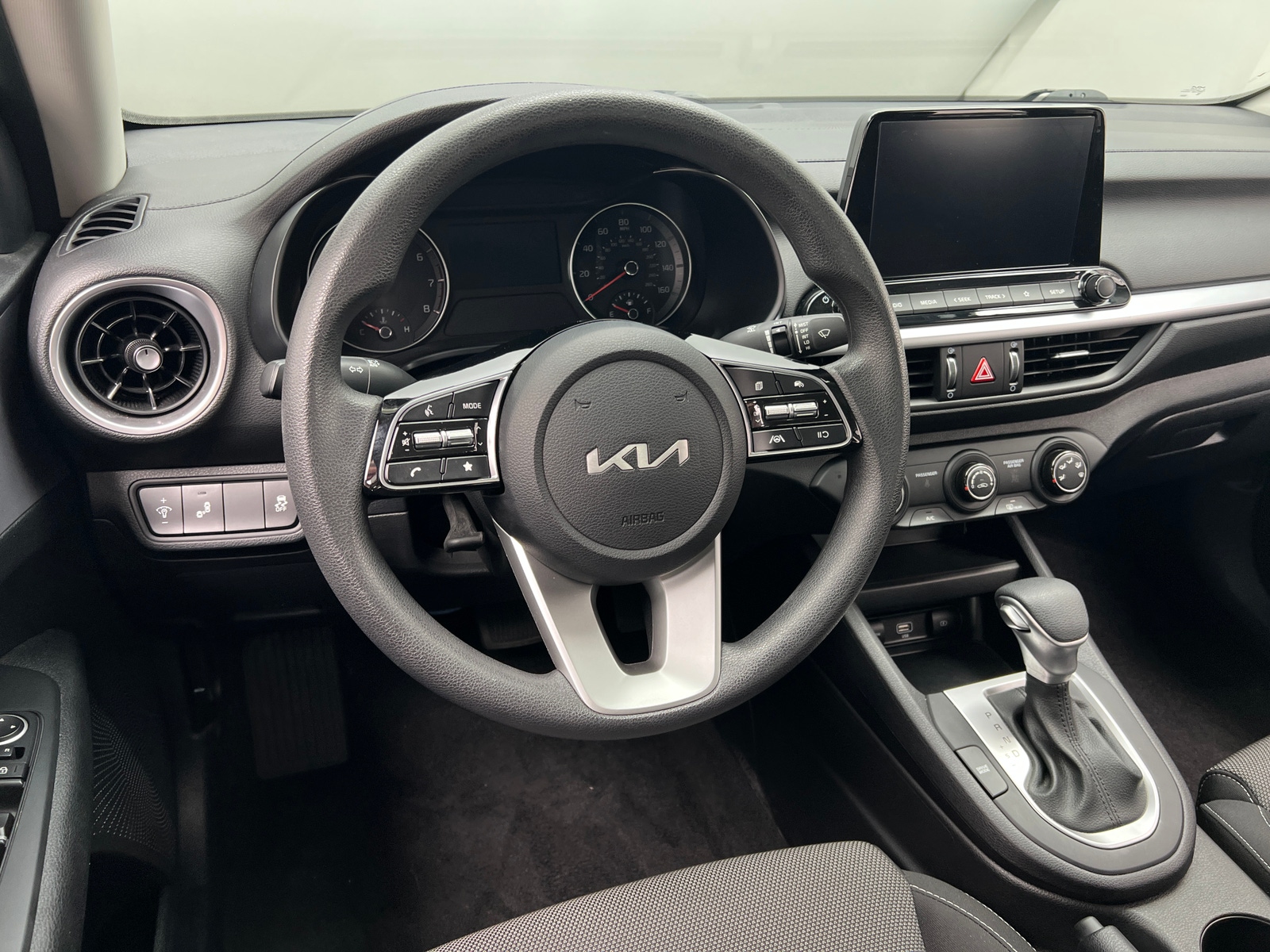 Thumbnail: 2024 Kia Forte - 5