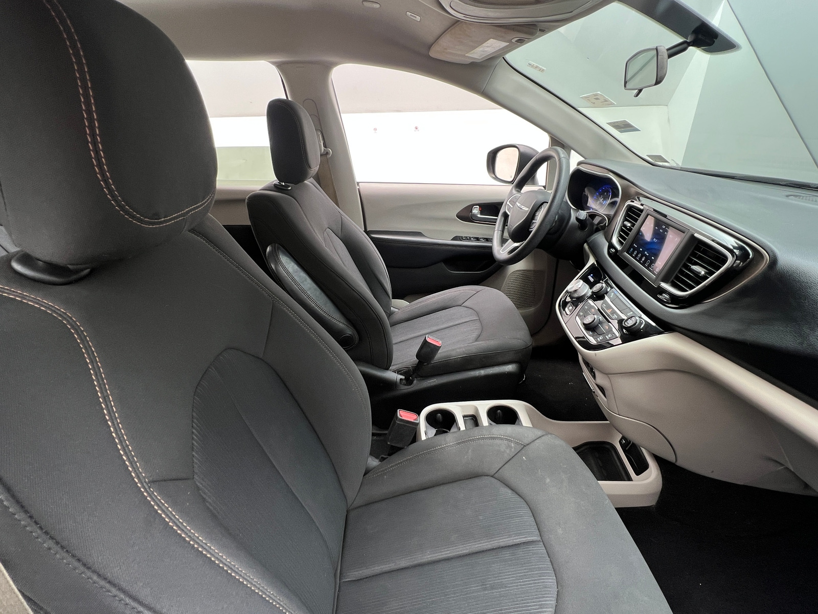 Thumbnail: 2019 Chrysler Pacifica - 2