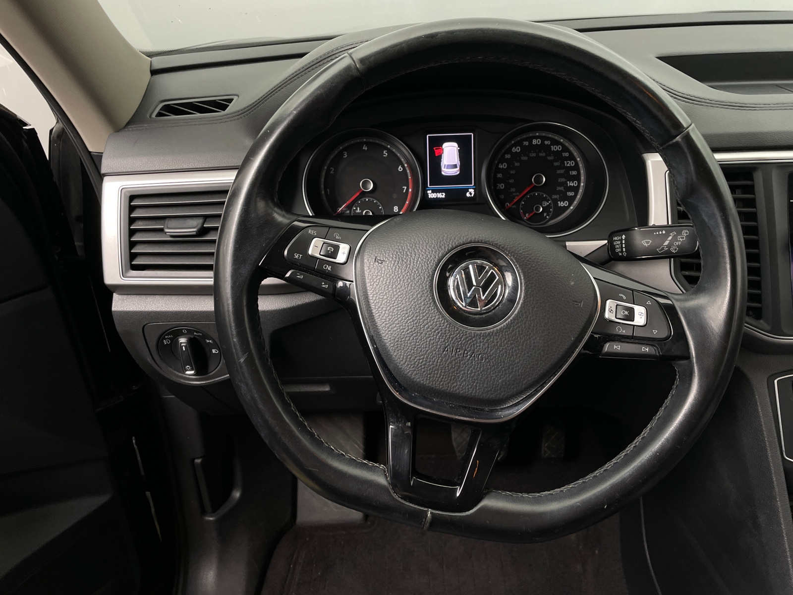 Thumbnail: 2018 Volkswagen Atlas - 4