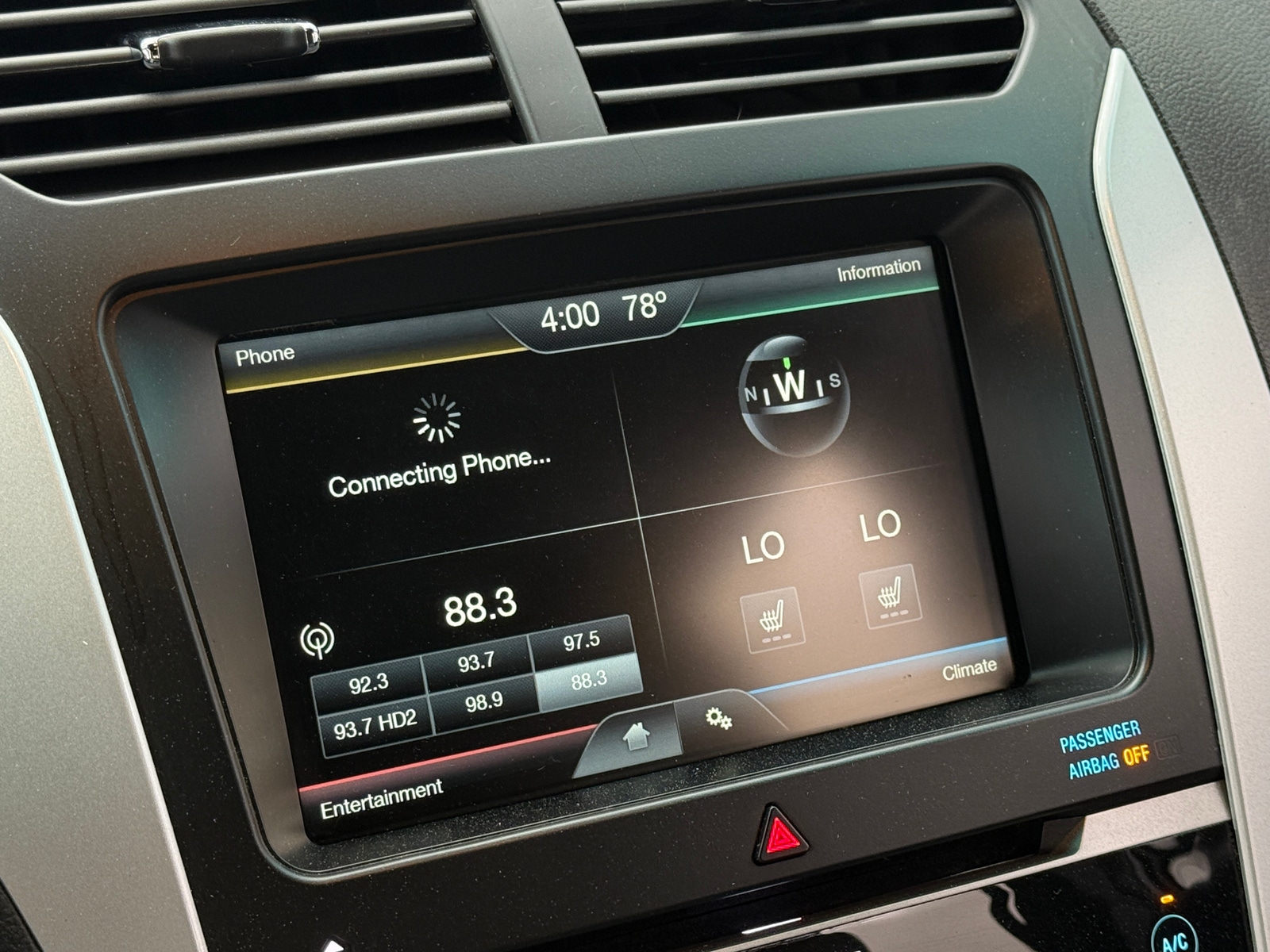 Thumbnail: 2015 Ford Explorer - 3