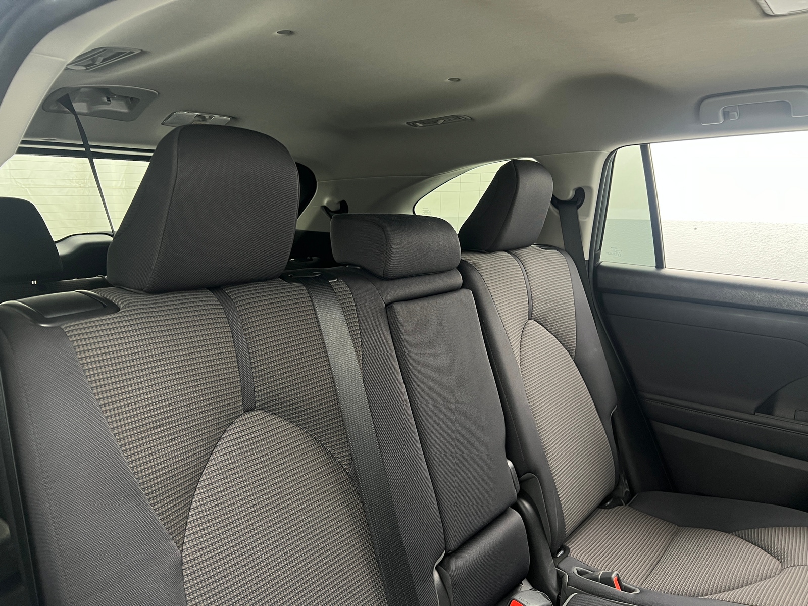 Thumbnail: 2023 Toyota Highlander - 6