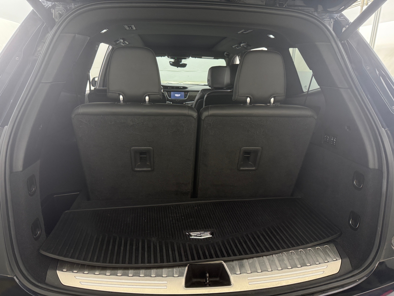 Thumbnail: 2021 Cadillac XT6 - 6