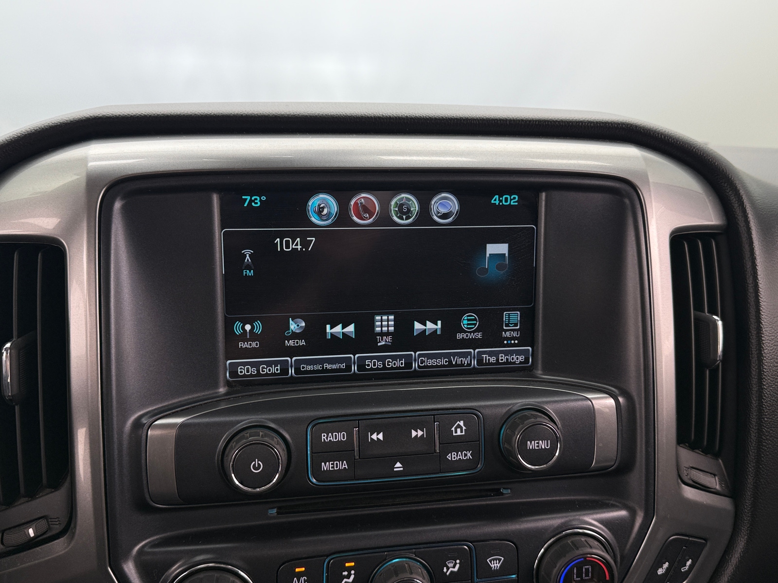 Thumbnail: 2017 Chevrolet Silverado 1500 - 3