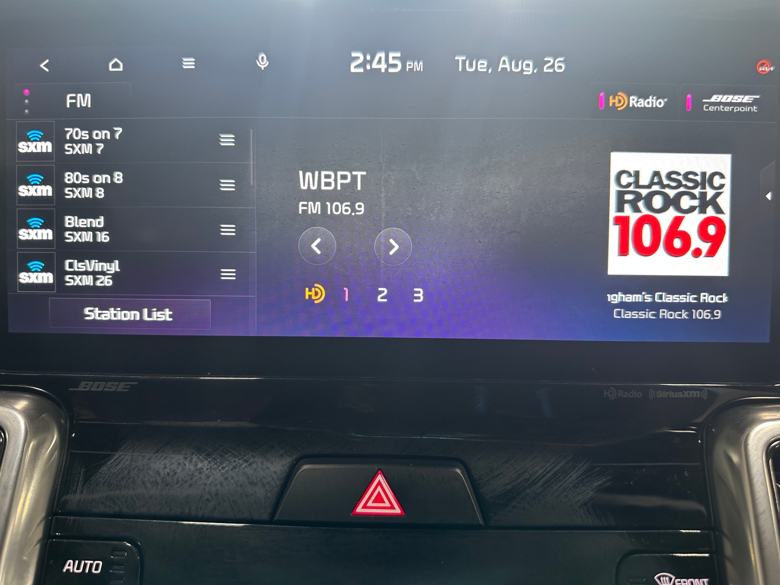Thumbnail: 2023 Kia Sorento - 3