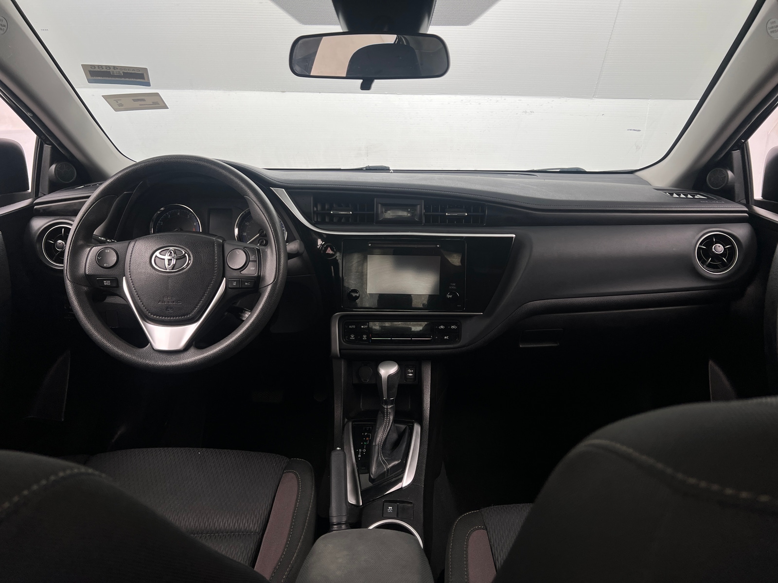 Thumbnail: 2018 Toyota Corolla - 3