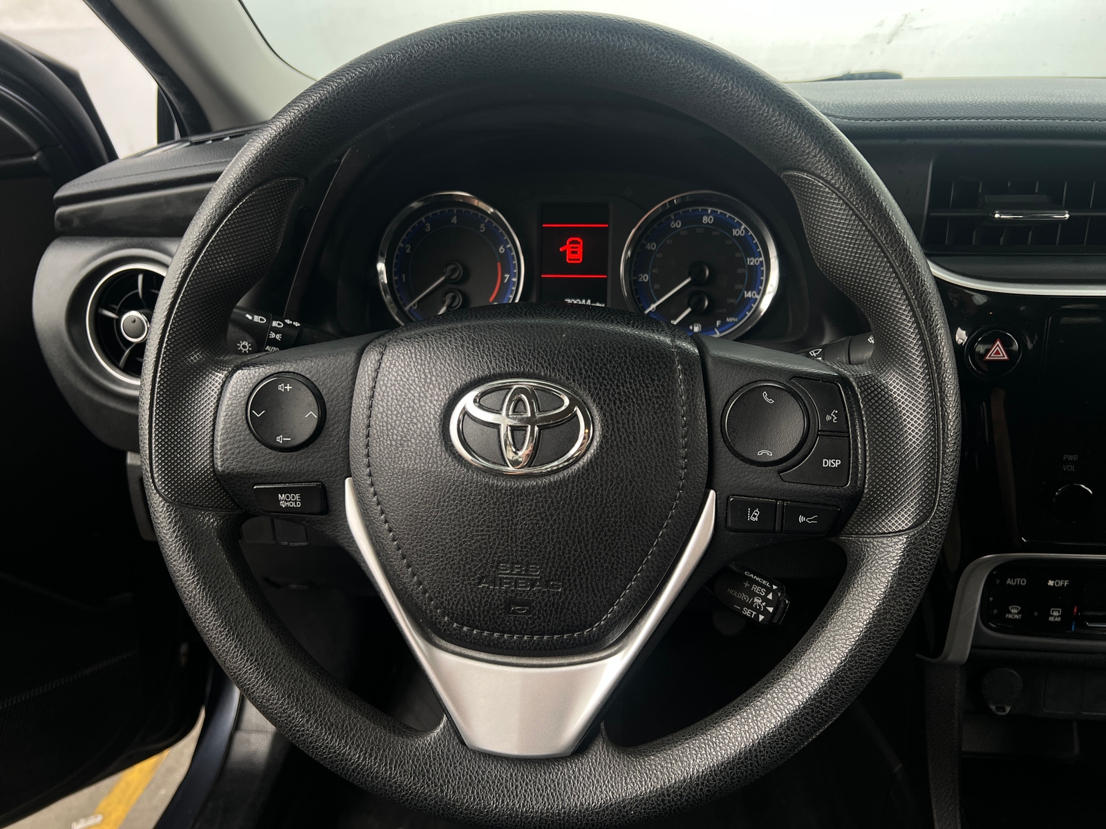 Thumbnail: 2018 Toyota Corolla - 5