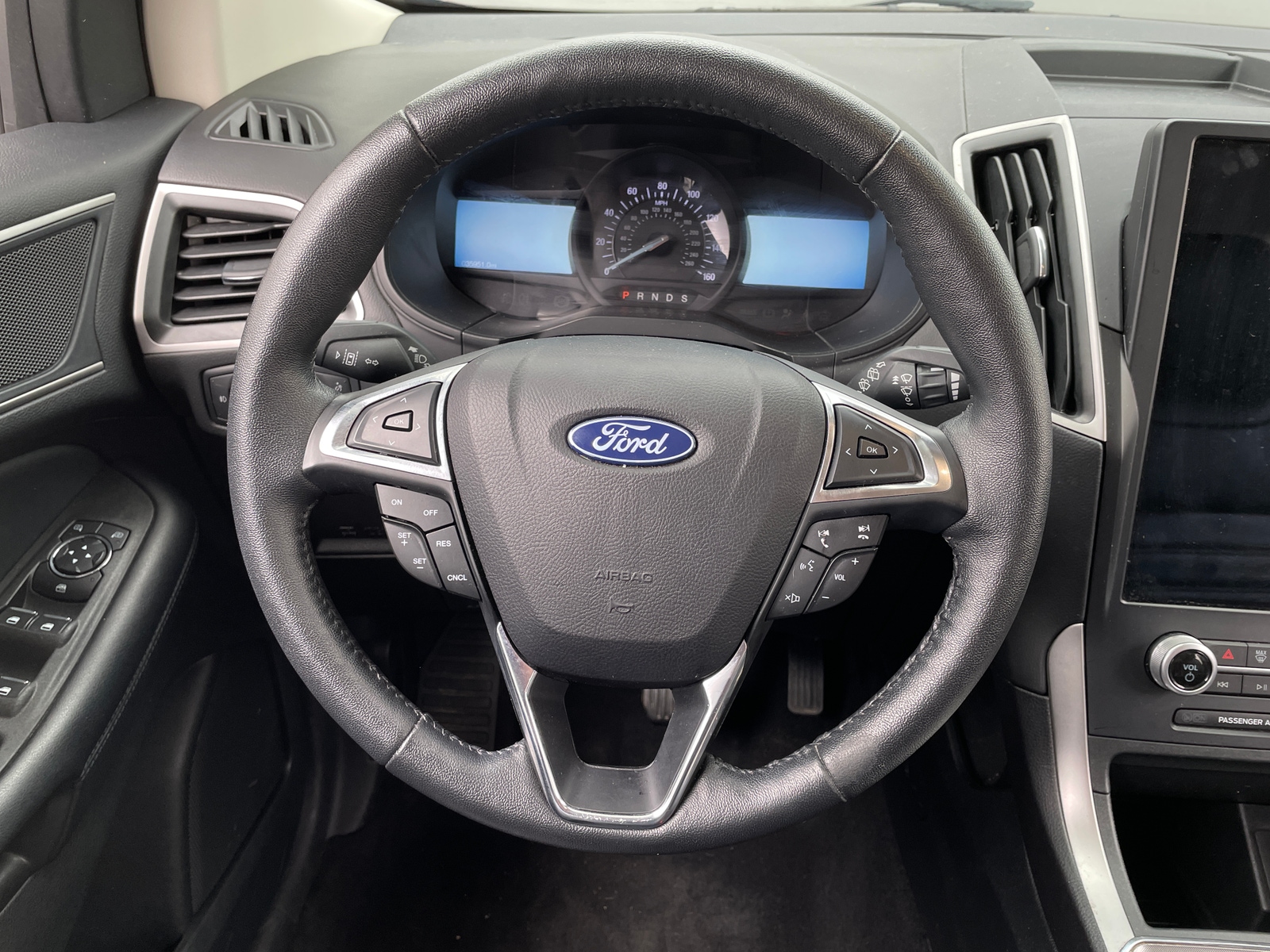 Thumbnail: 2022 Ford Edge - 4