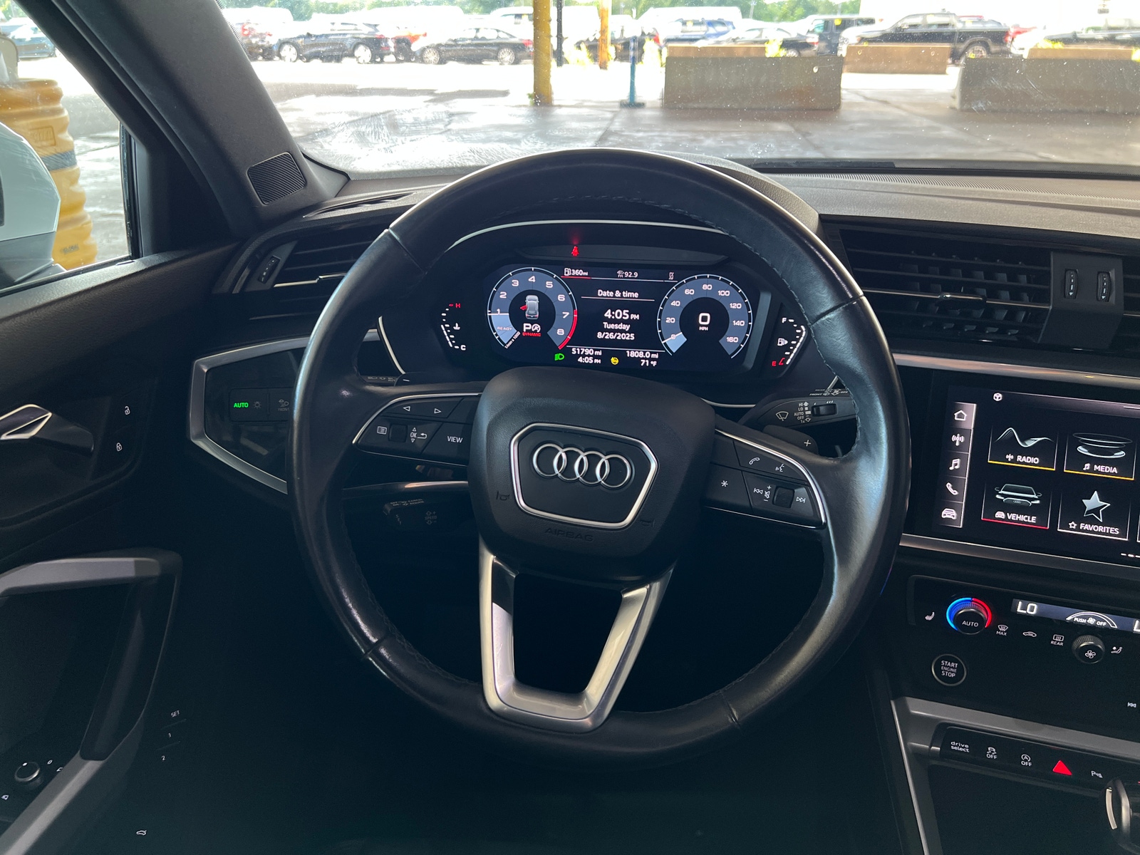 Thumbnail: 2023 Audi Q3 - 4