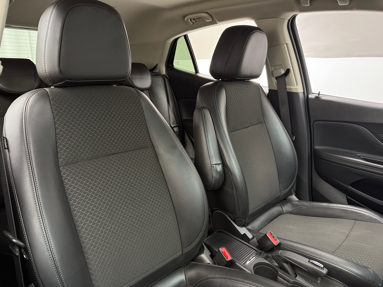 Thumbnail: 2022 Buick Encore - 2