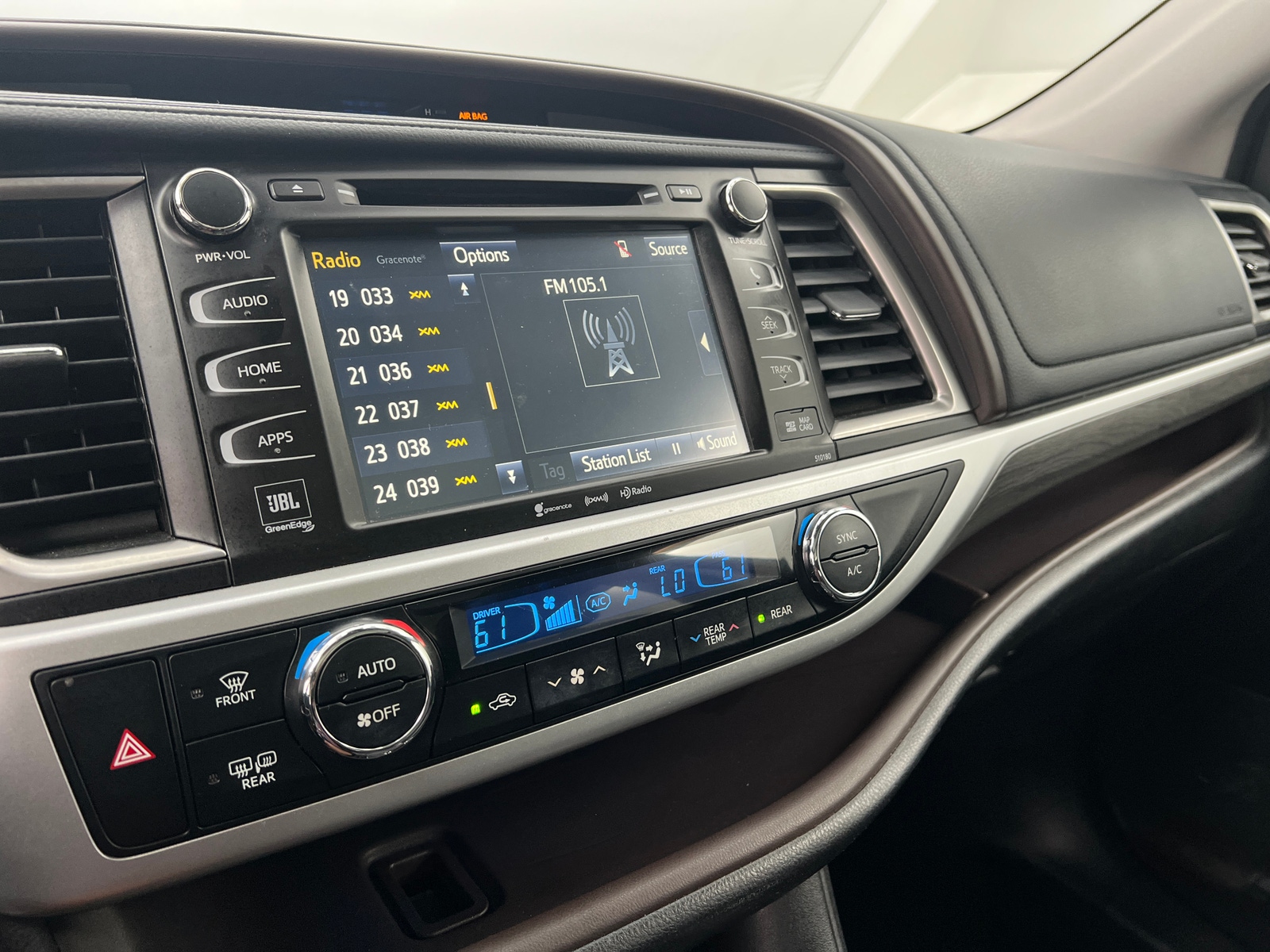 Thumbnail: 2017 Toyota Highlander - 3