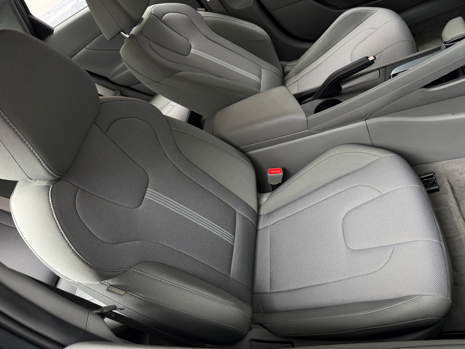 Thumbnail: 2023 Hyundai Elantra - 2