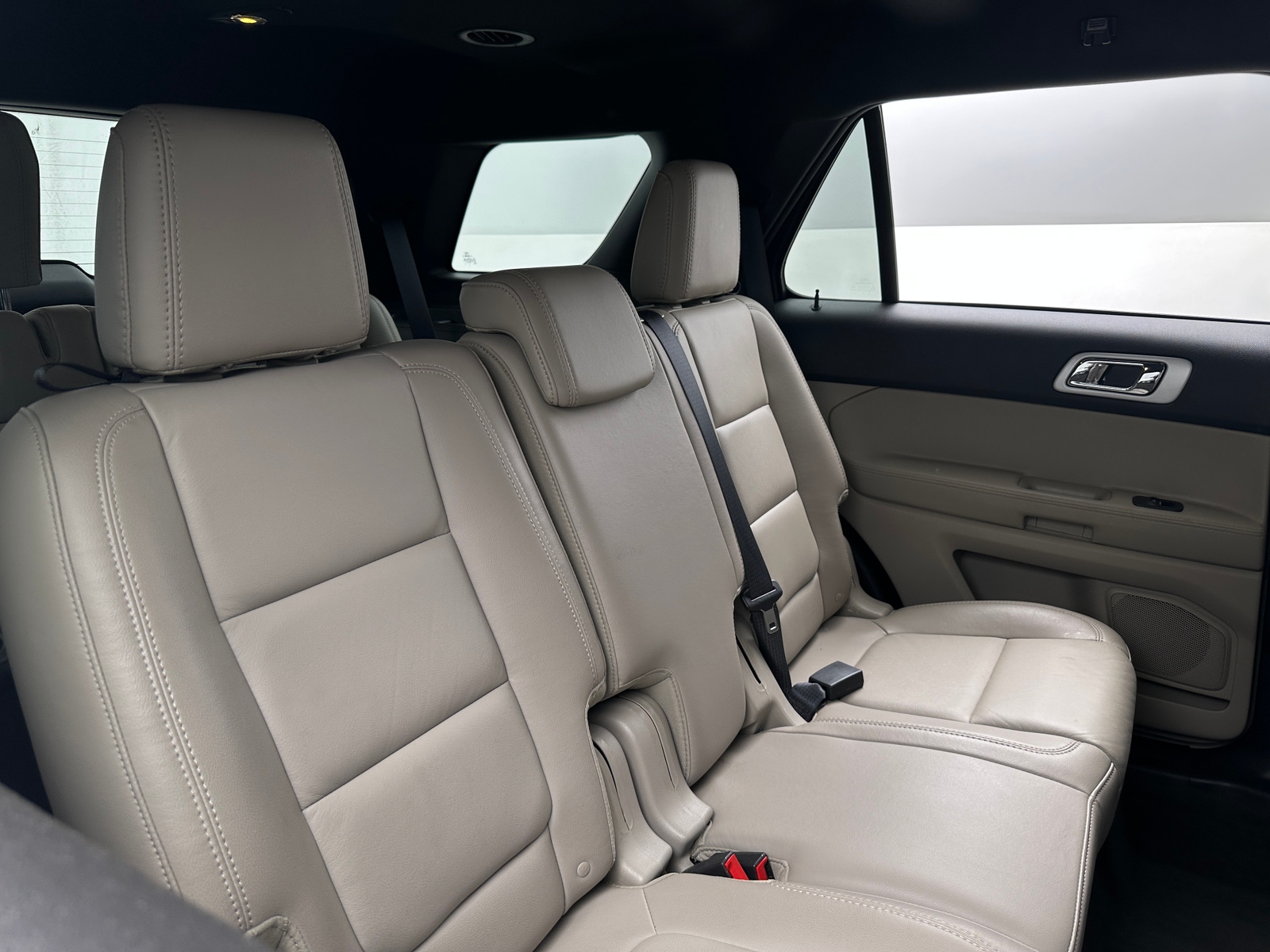 Thumbnail: 2015 Ford Explorer - 6