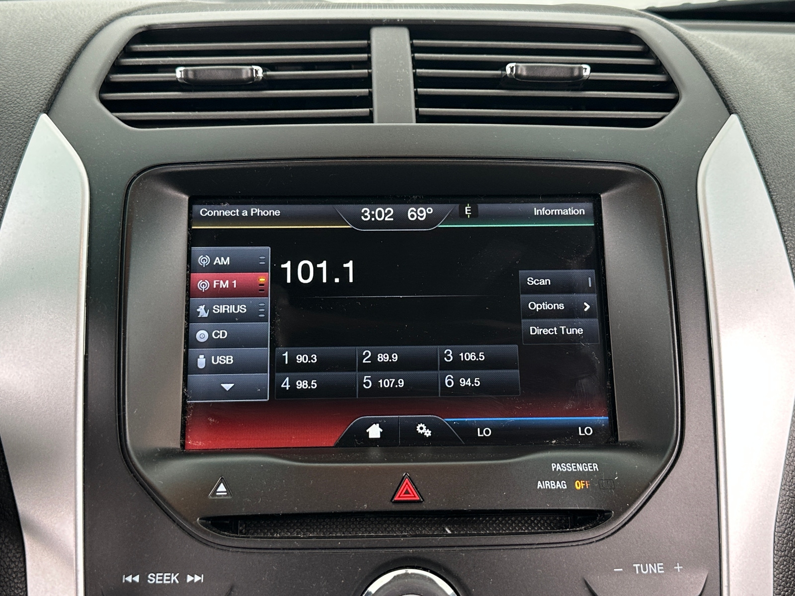 Thumbnail: 2015 Ford Explorer - 4