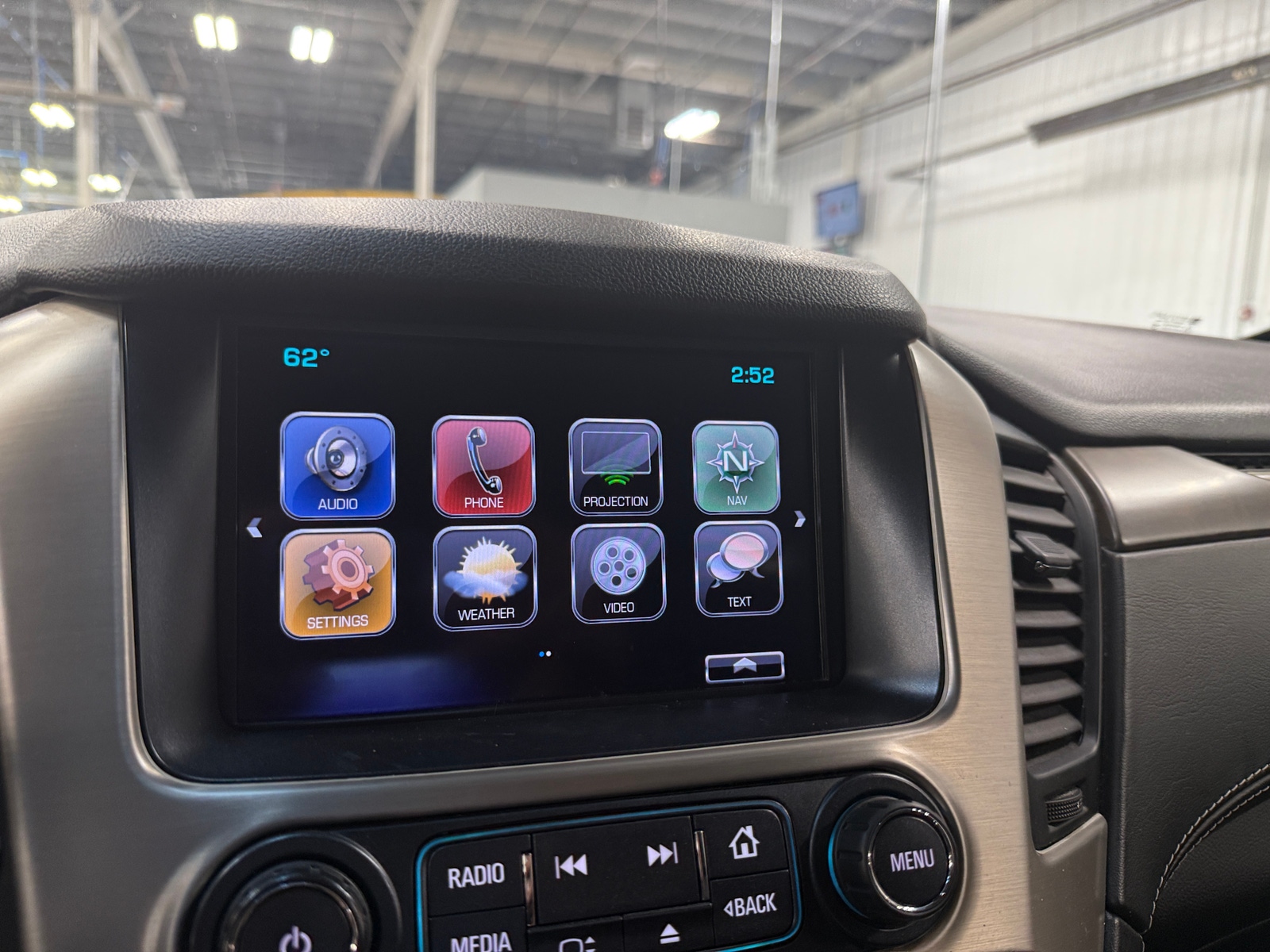 Thumbnail: 2018 GMC Yukon - 3