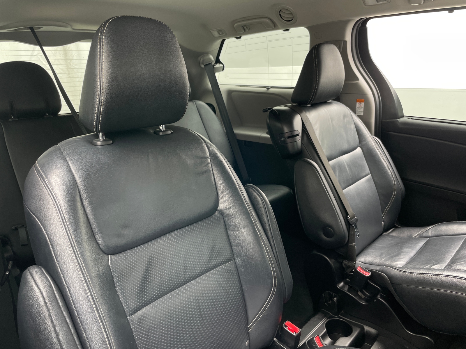 Thumbnail: 2018 Toyota Sienna - 5