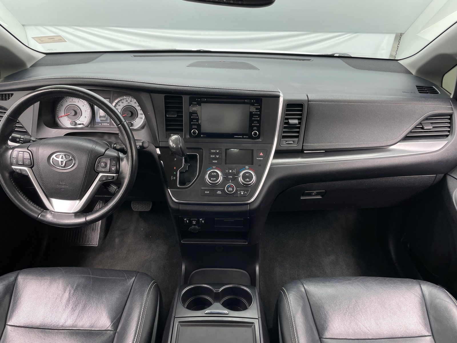 Thumbnail: 2018 Toyota Sienna - 2