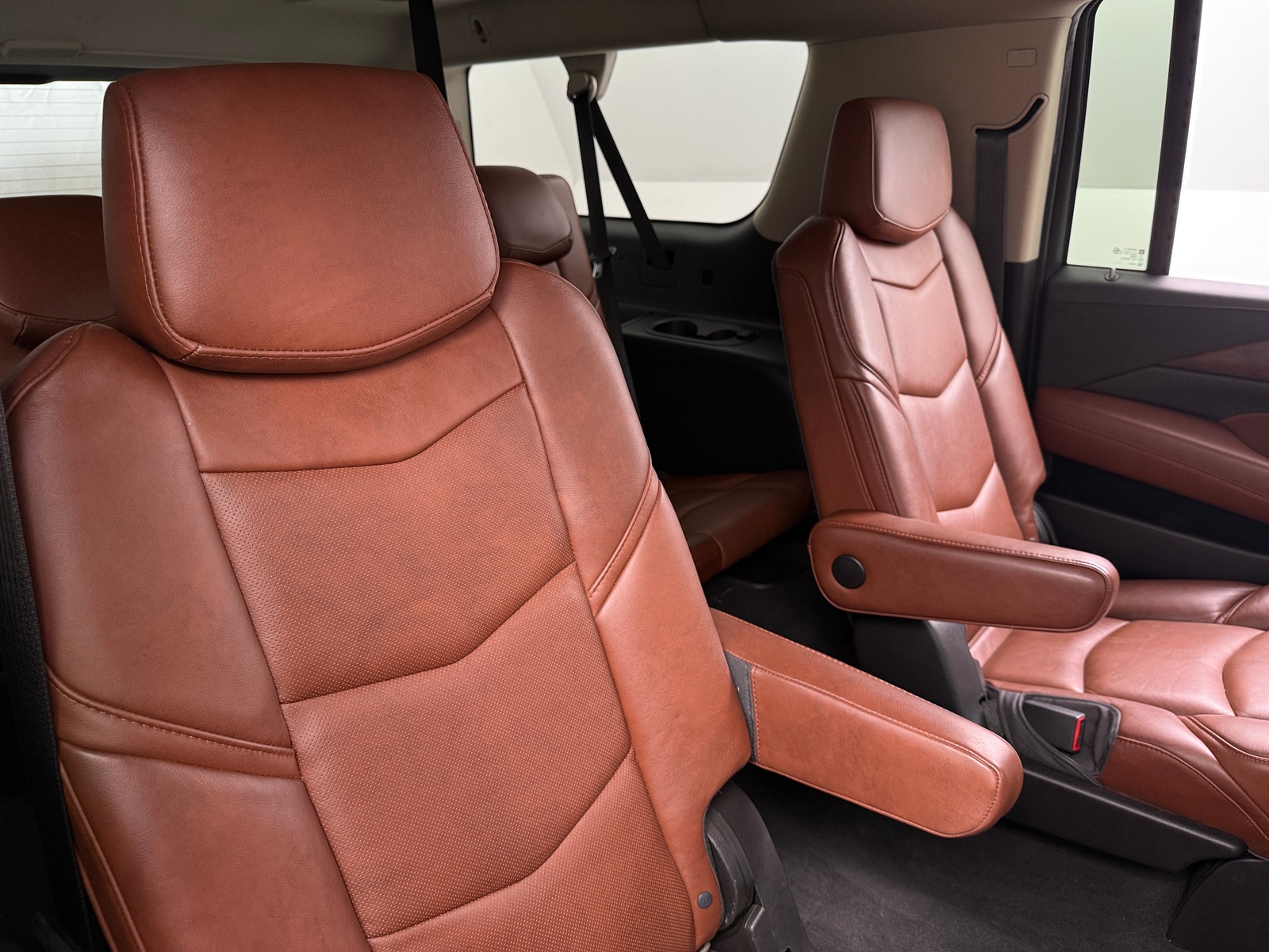Thumbnail: 2018 Cadillac Escalade - 5