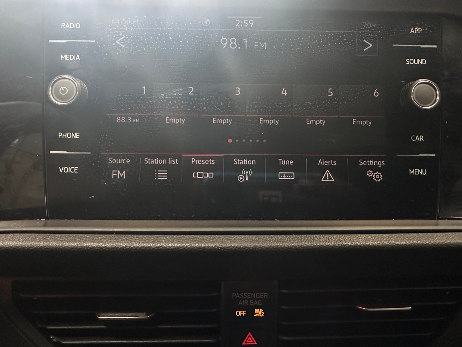 Thumbnail: 2024 Volkswagen Jetta - 3