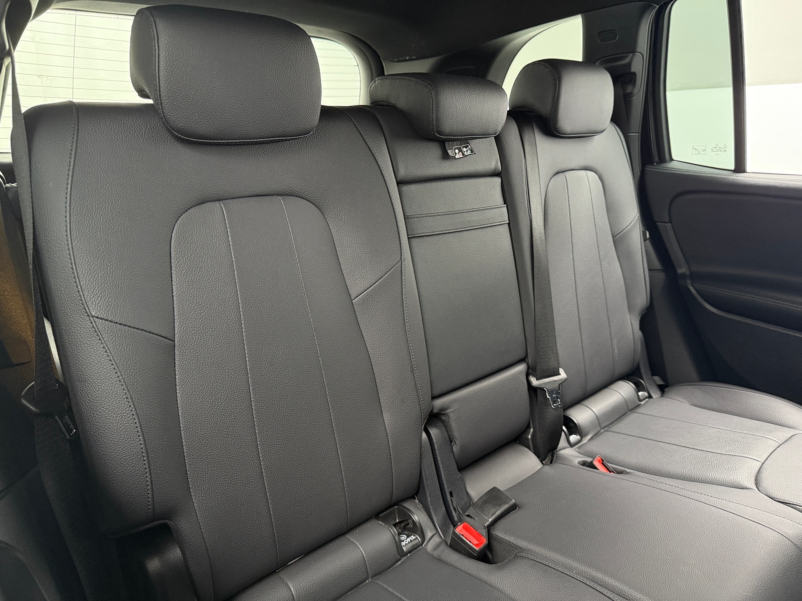 Thumbnail: 2024 Mercedes-Benz GLB - 5