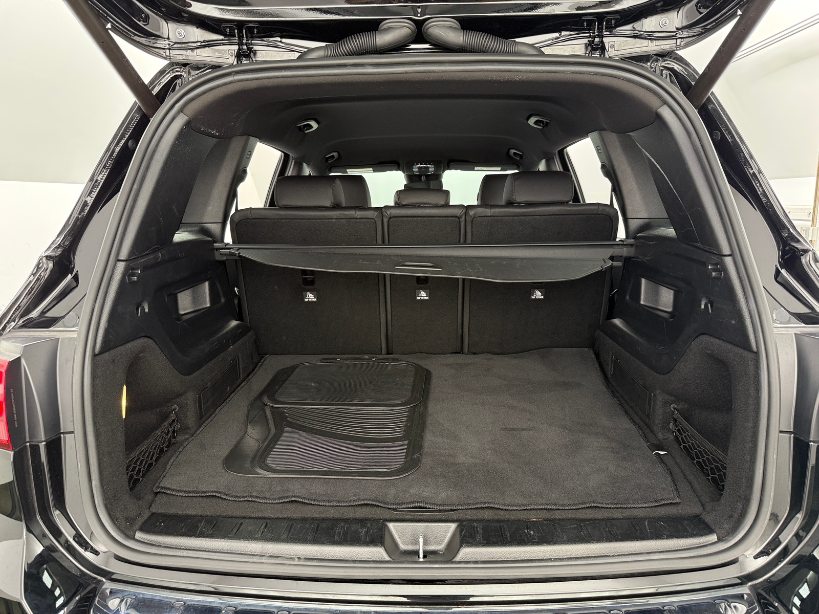 Thumbnail: 2024 Mercedes-Benz GLB - 6