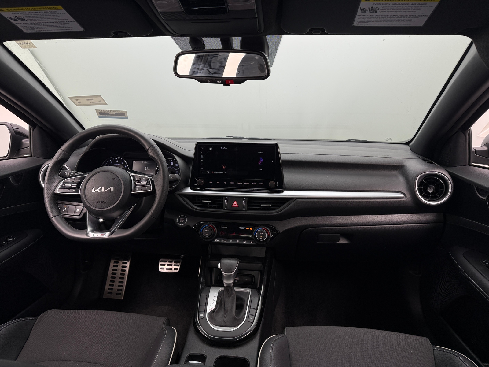 Thumbnail: 2024 Kia Forte - 3