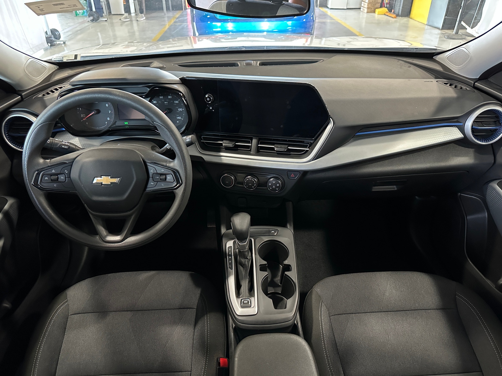 Thumbnail: 2025 Chevrolet Trax - 3