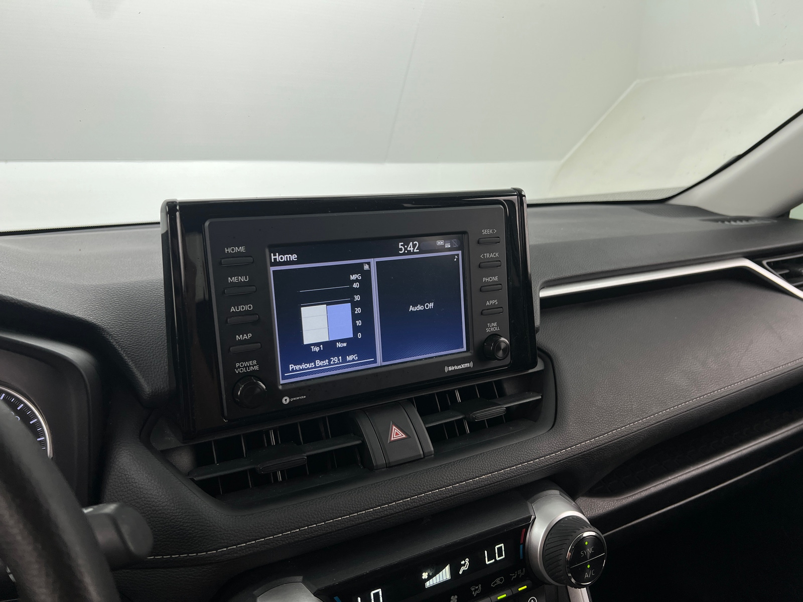 Thumbnail: 2021 Toyota RAV4 - 4