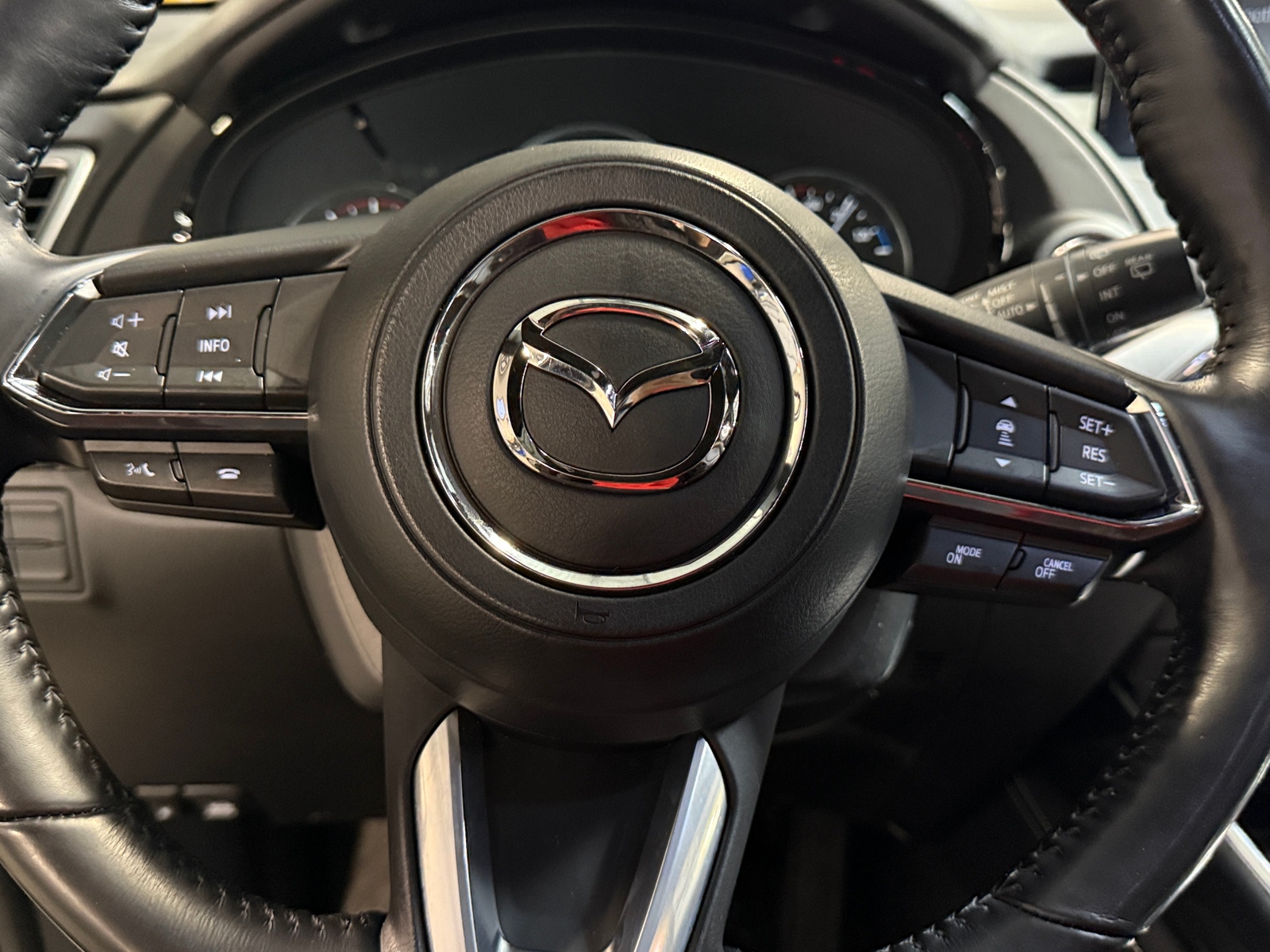 Thumbnail: 2022 Mazda CX-9 - 4