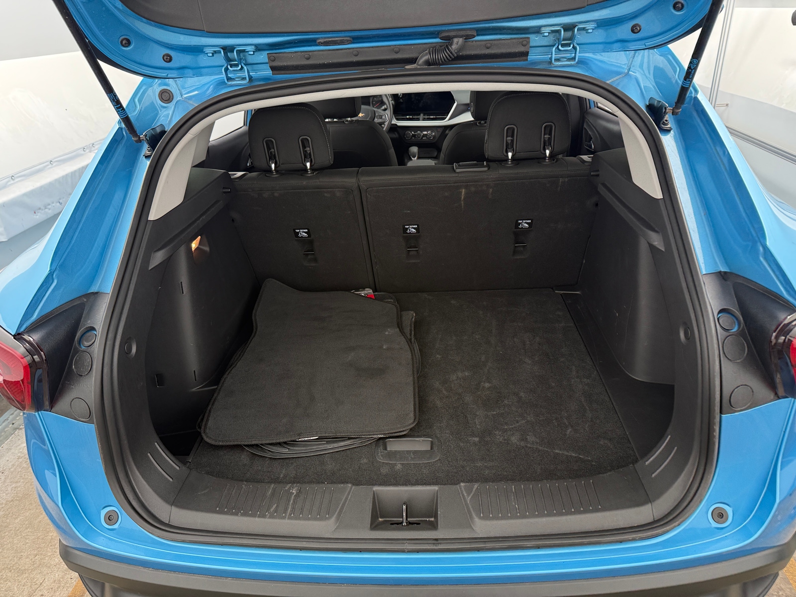Thumbnail: 2025 Chevrolet Trax - 7