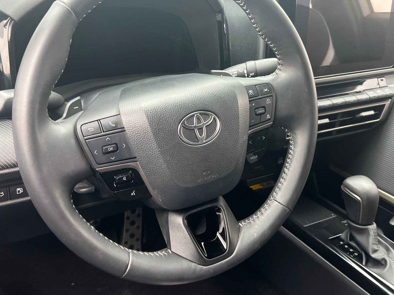 Thumbnail: 2025 Toyota Camry - 4