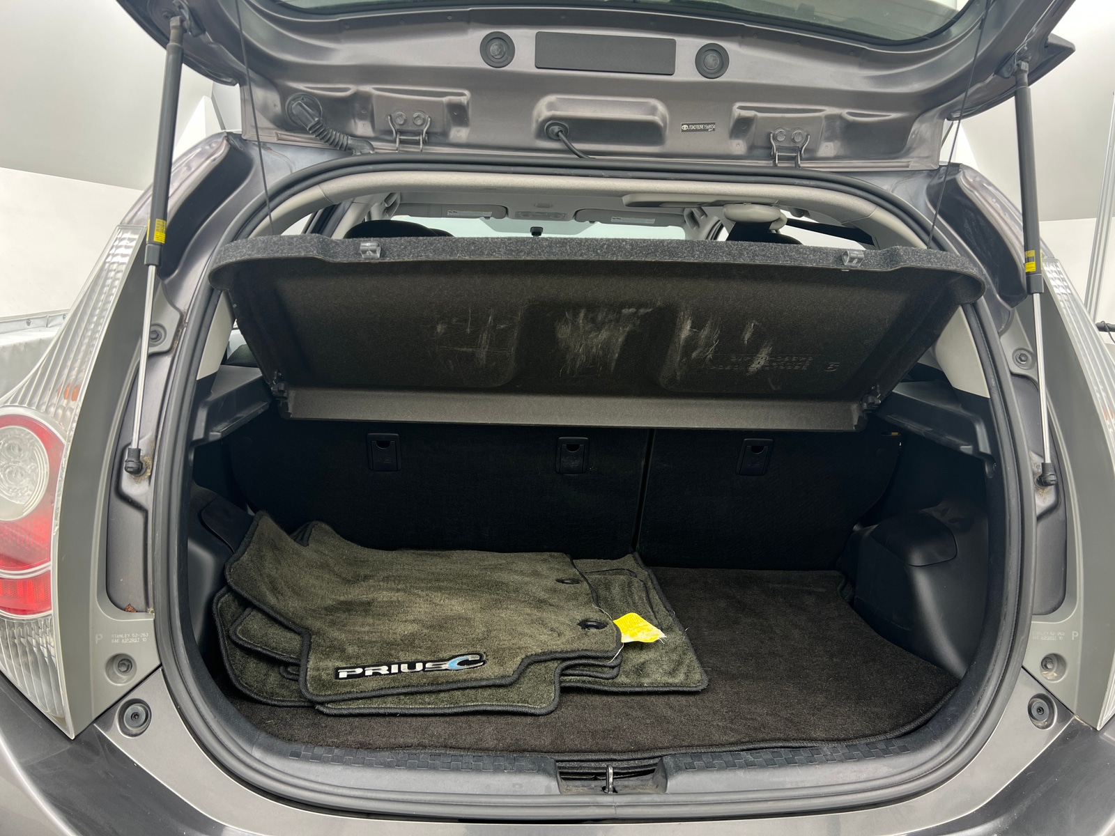 Thumbnail: 2014 Toyota Prius c - 7