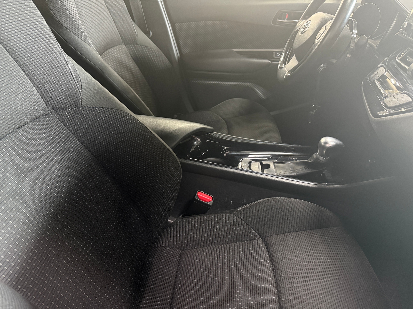 Thumbnail: 2019 Toyota C-HR - 2