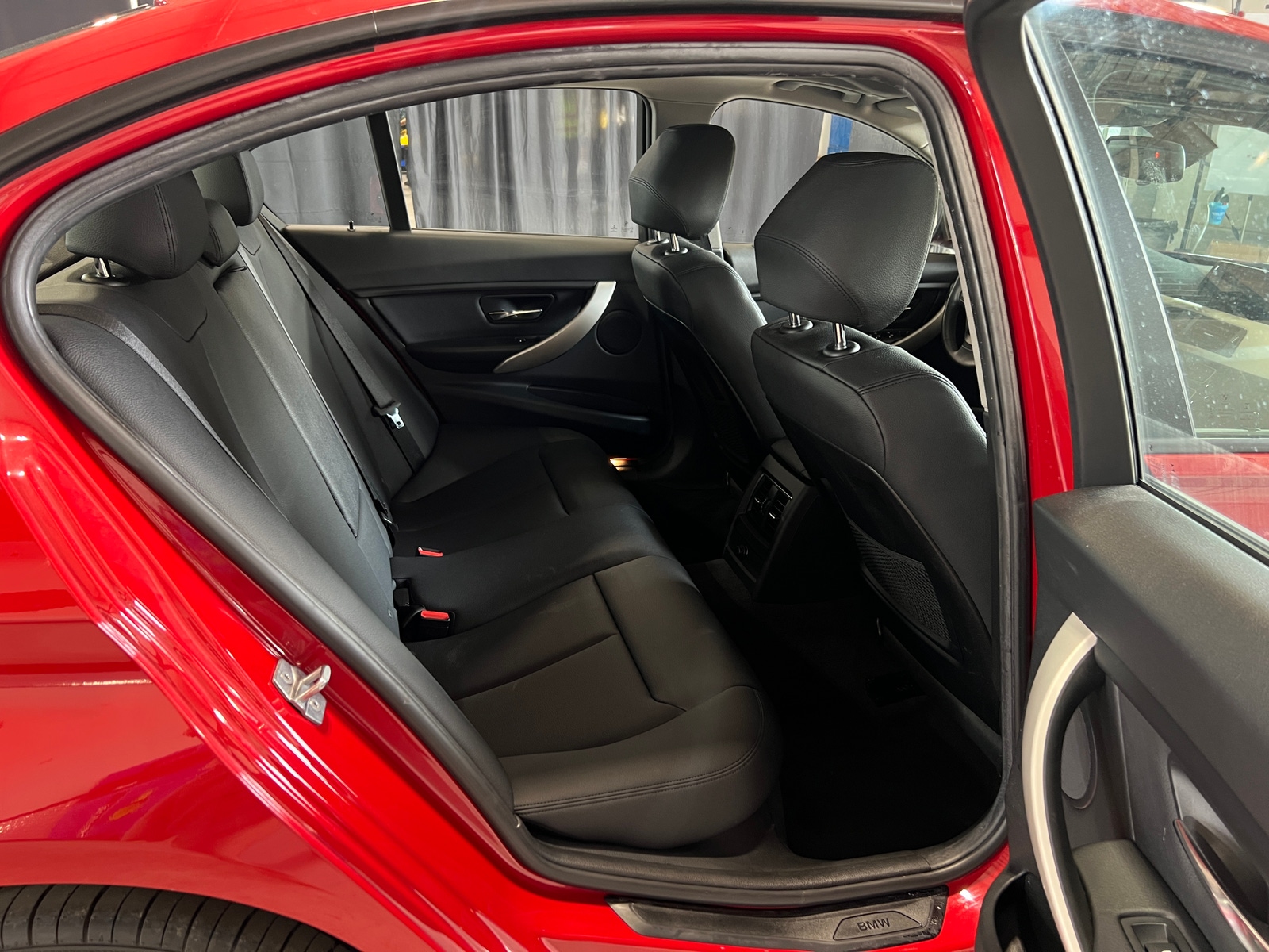 Thumbnail: 2016 BMW 3 Series - 5