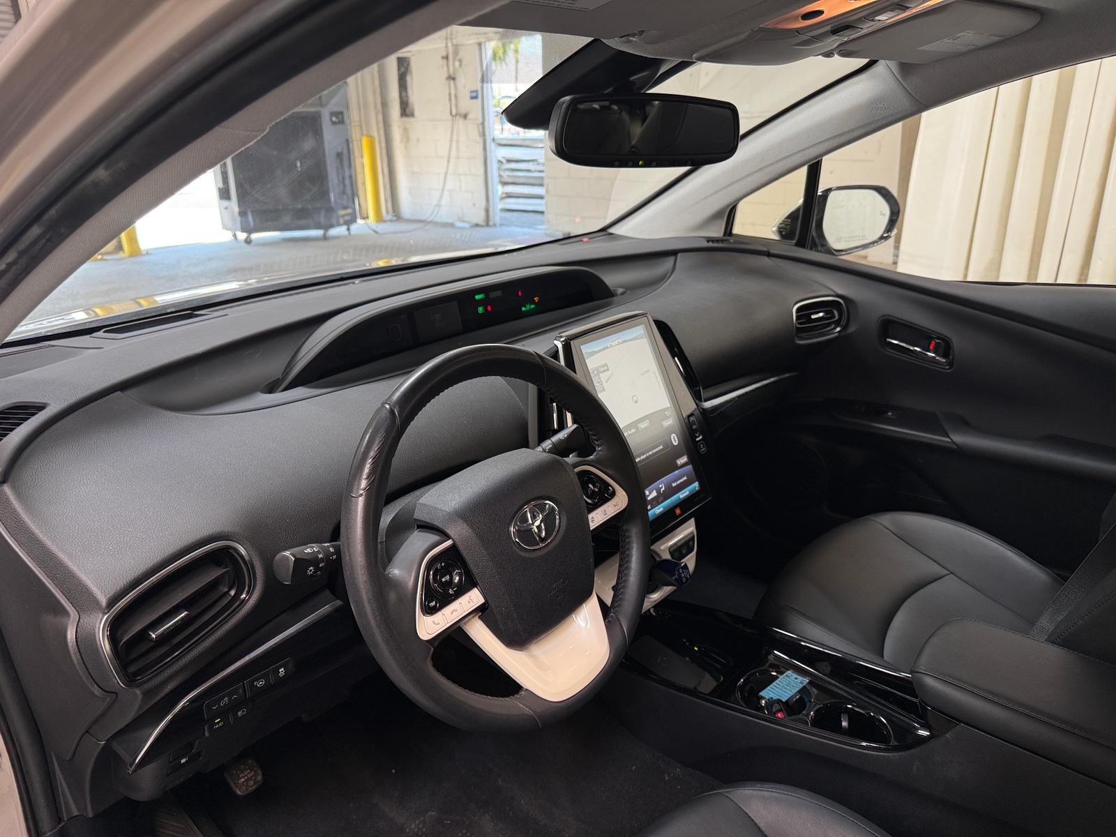 Thumbnail: 2017 Toyota Prius Prime - 3