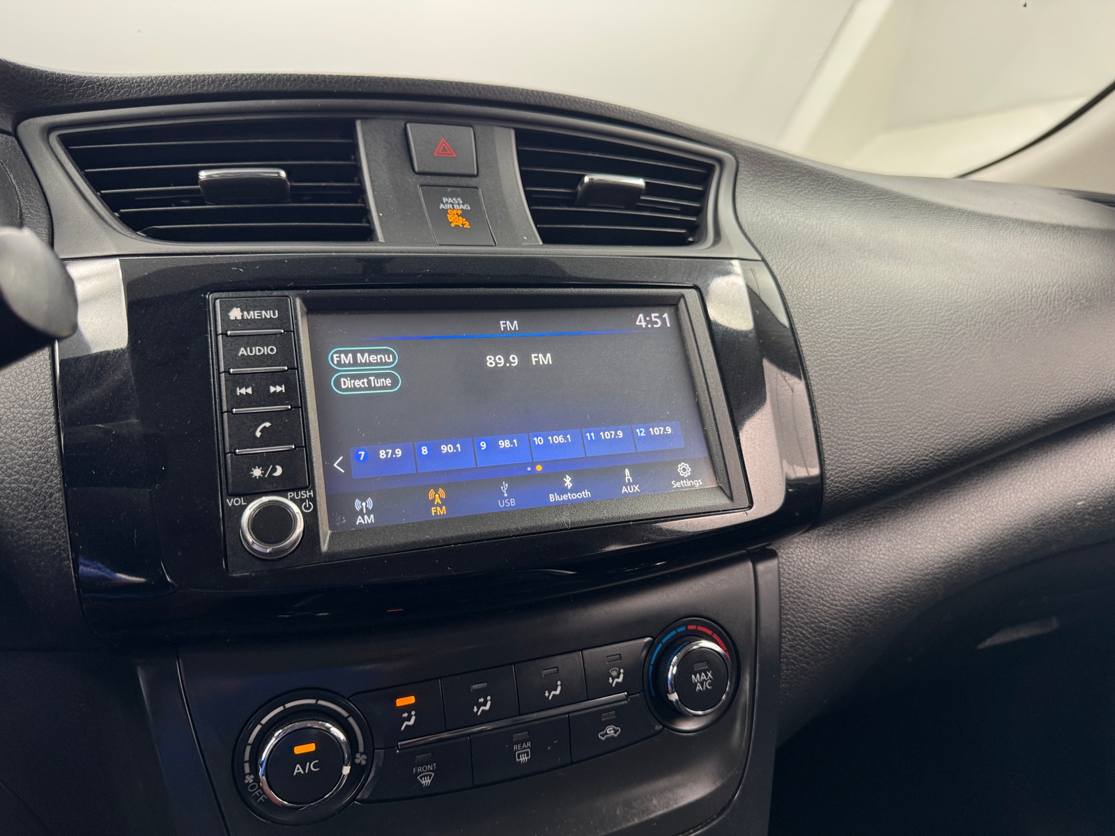 Thumbnail: 2019 Nissan Sentra - 4