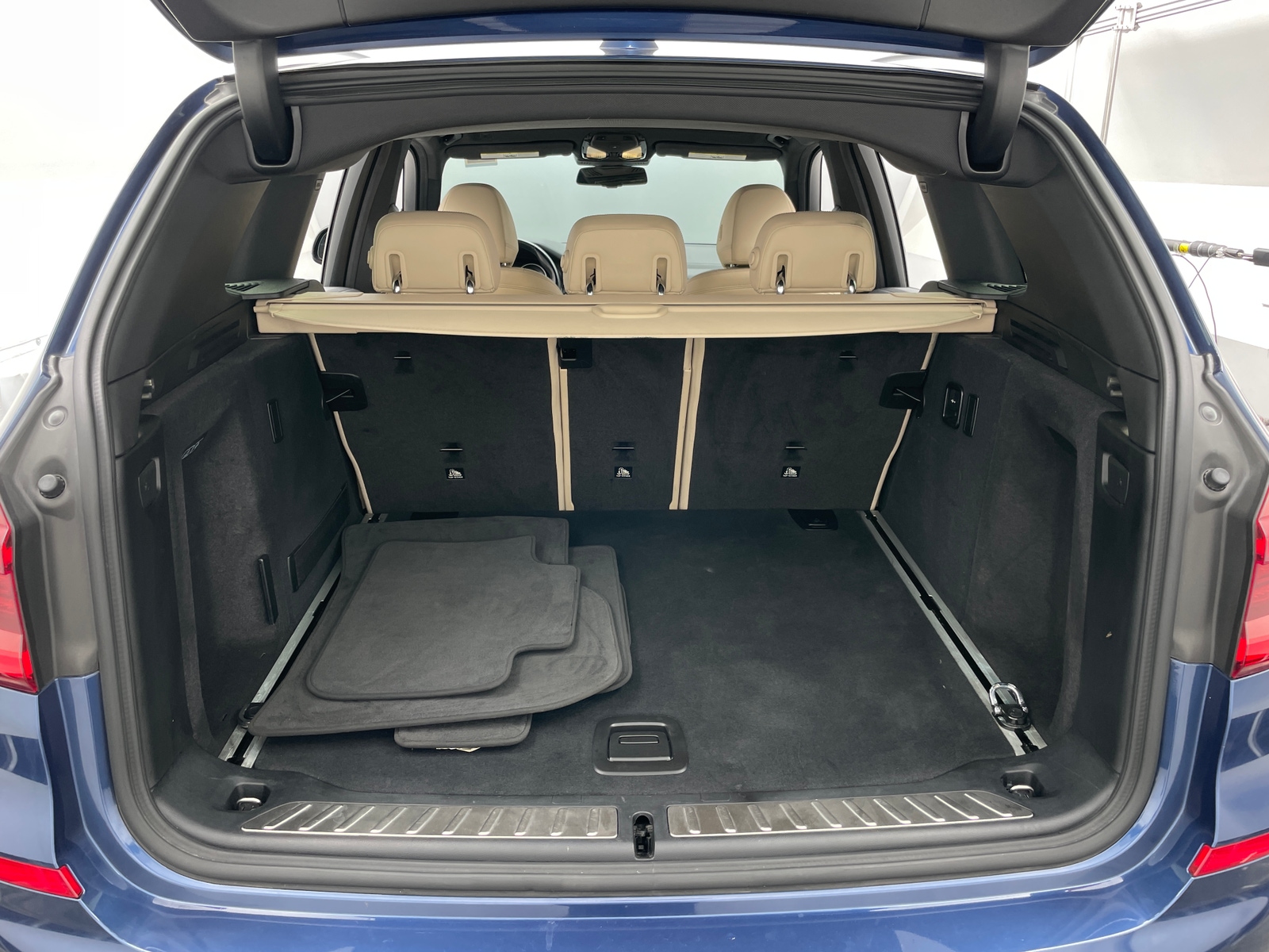 Thumbnail: 2019 BMW X3 - 6