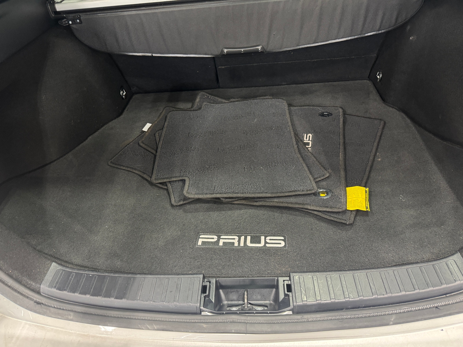 Thumbnail: 2021 Toyota Prius - 7