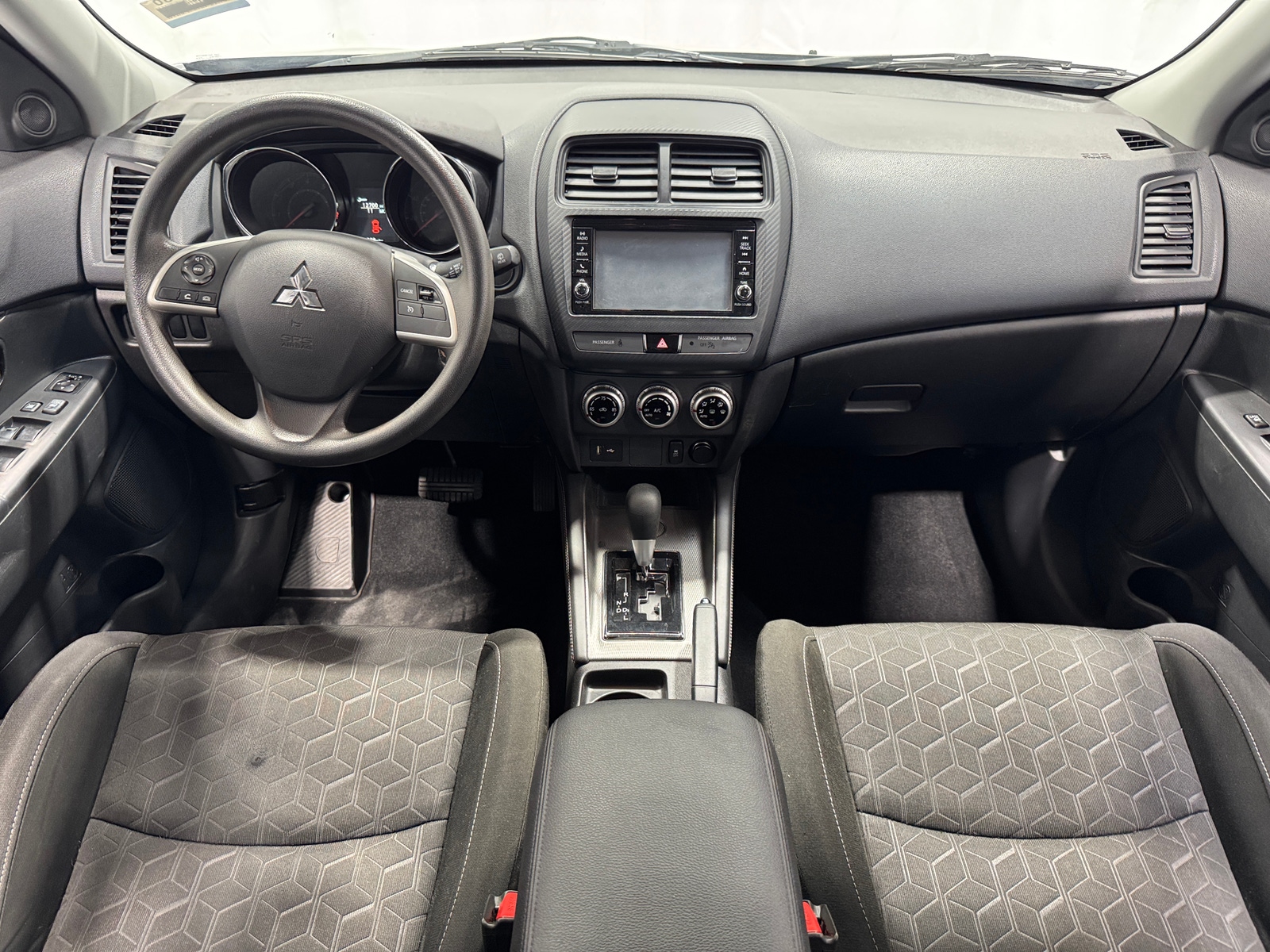 Thumbnail: 2020 Mitsubishi Outlander Sport - 3