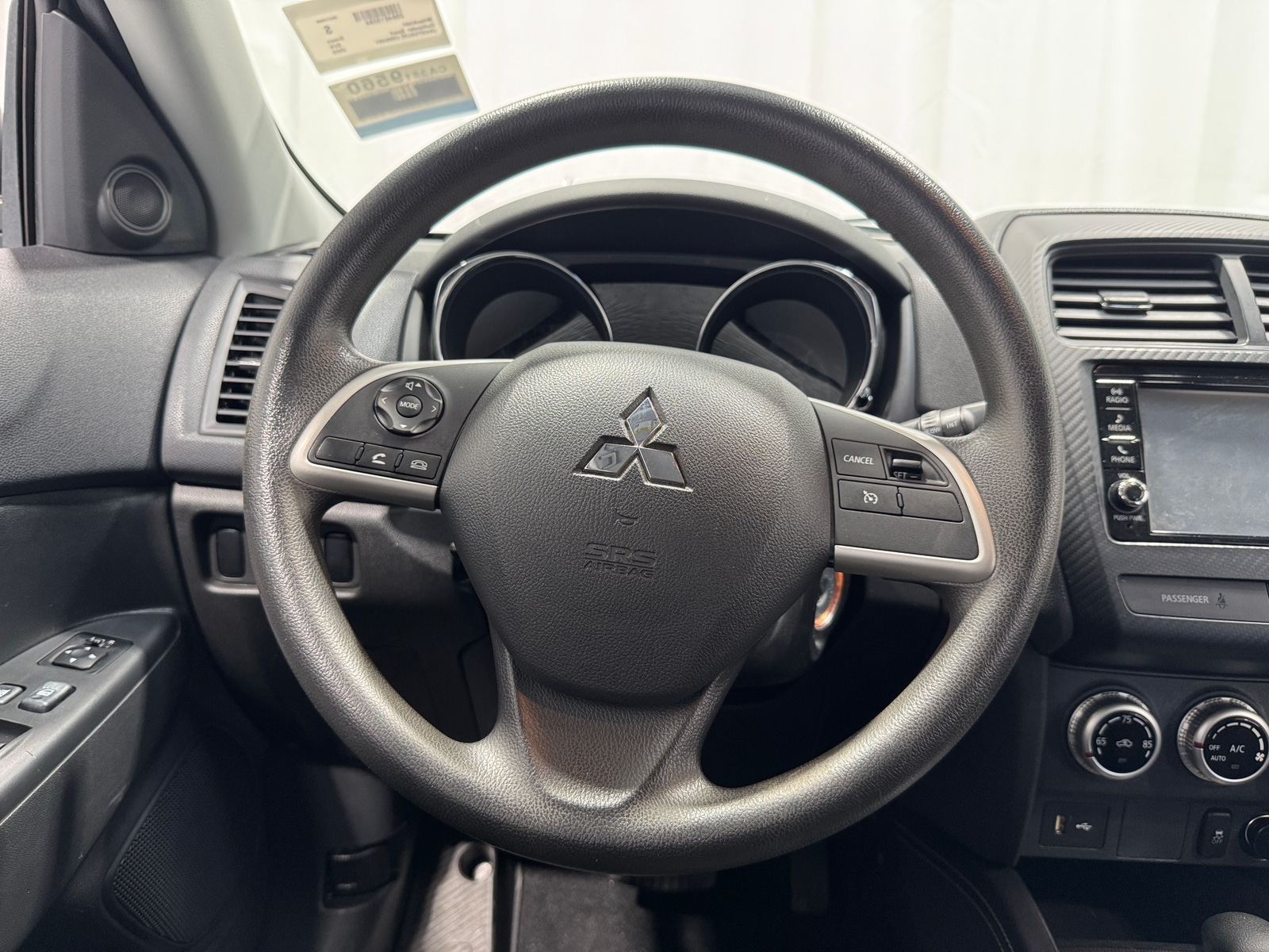 Thumbnail: 2020 Mitsubishi Outlander Sport - 5