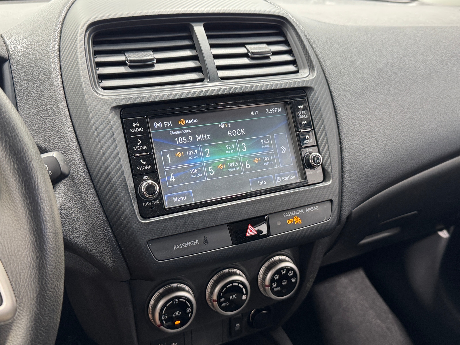 Thumbnail: 2020 Mitsubishi Outlander Sport - 4