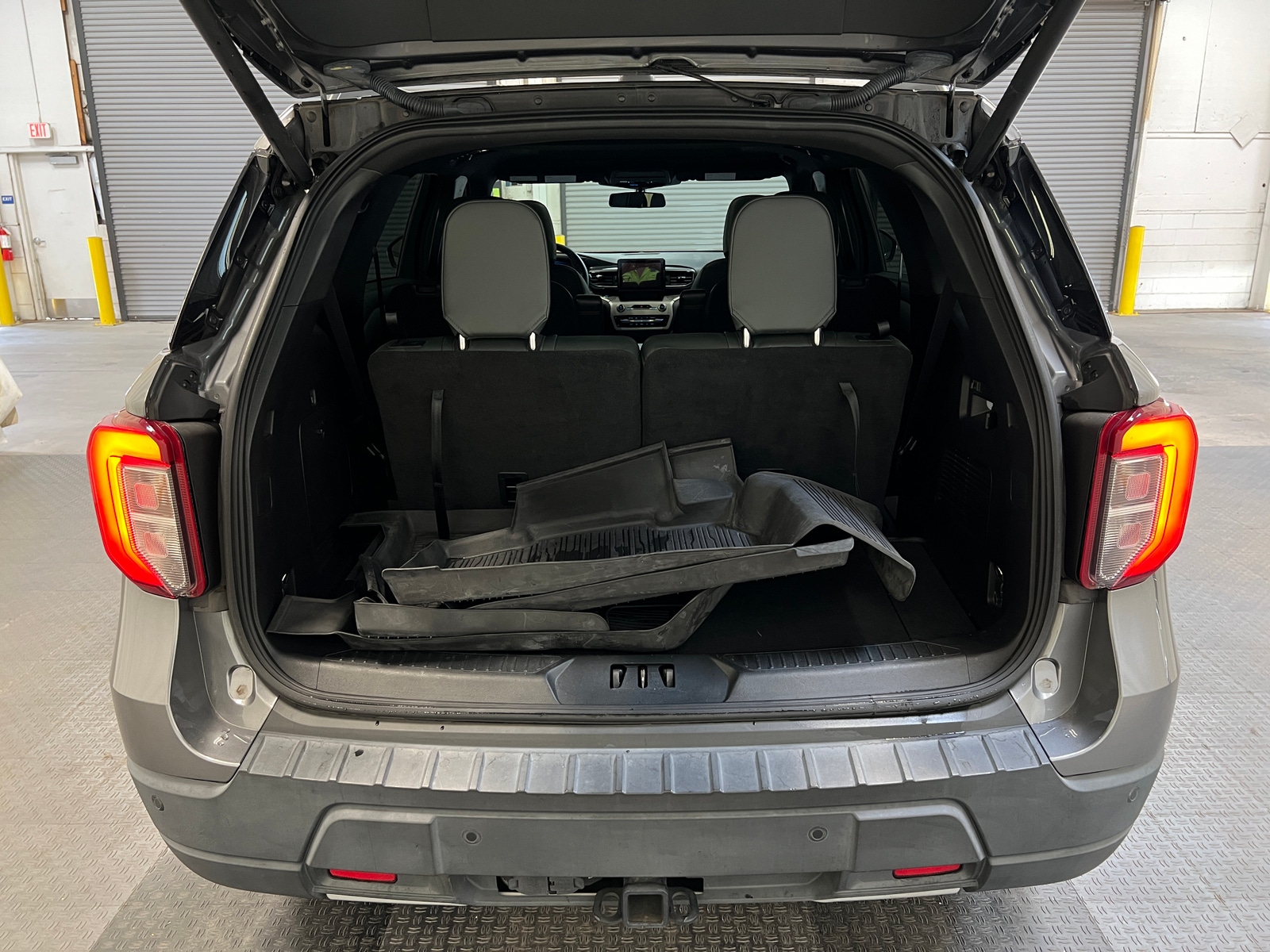 Thumbnail: 2021 Ford Explorer - 7