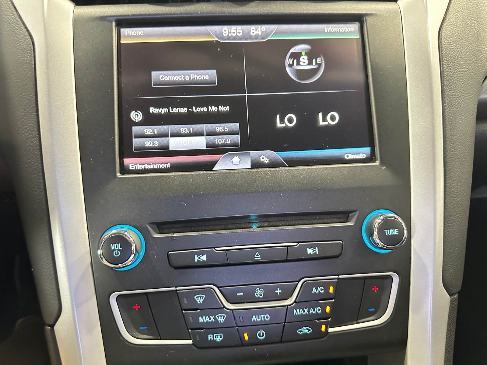Thumbnail: 2016 Ford Fusion - 4