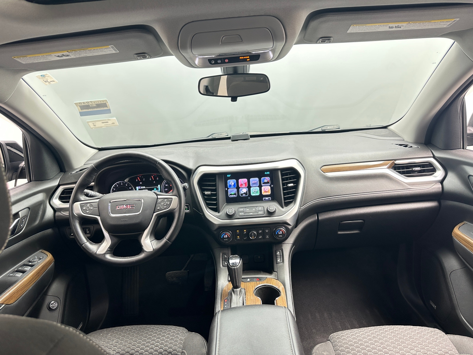 Thumbnail: 2017 GMC Acadia - 3