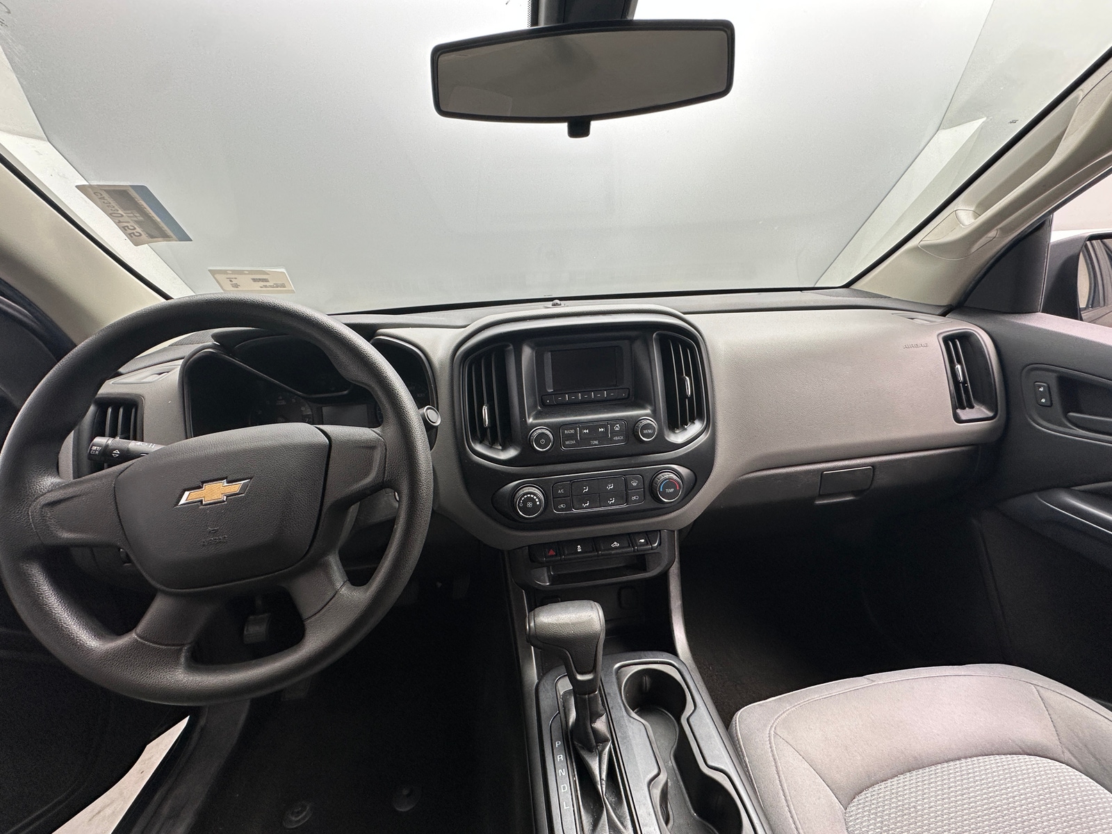 Thumbnail: 2017 Chevrolet Colorado - 3