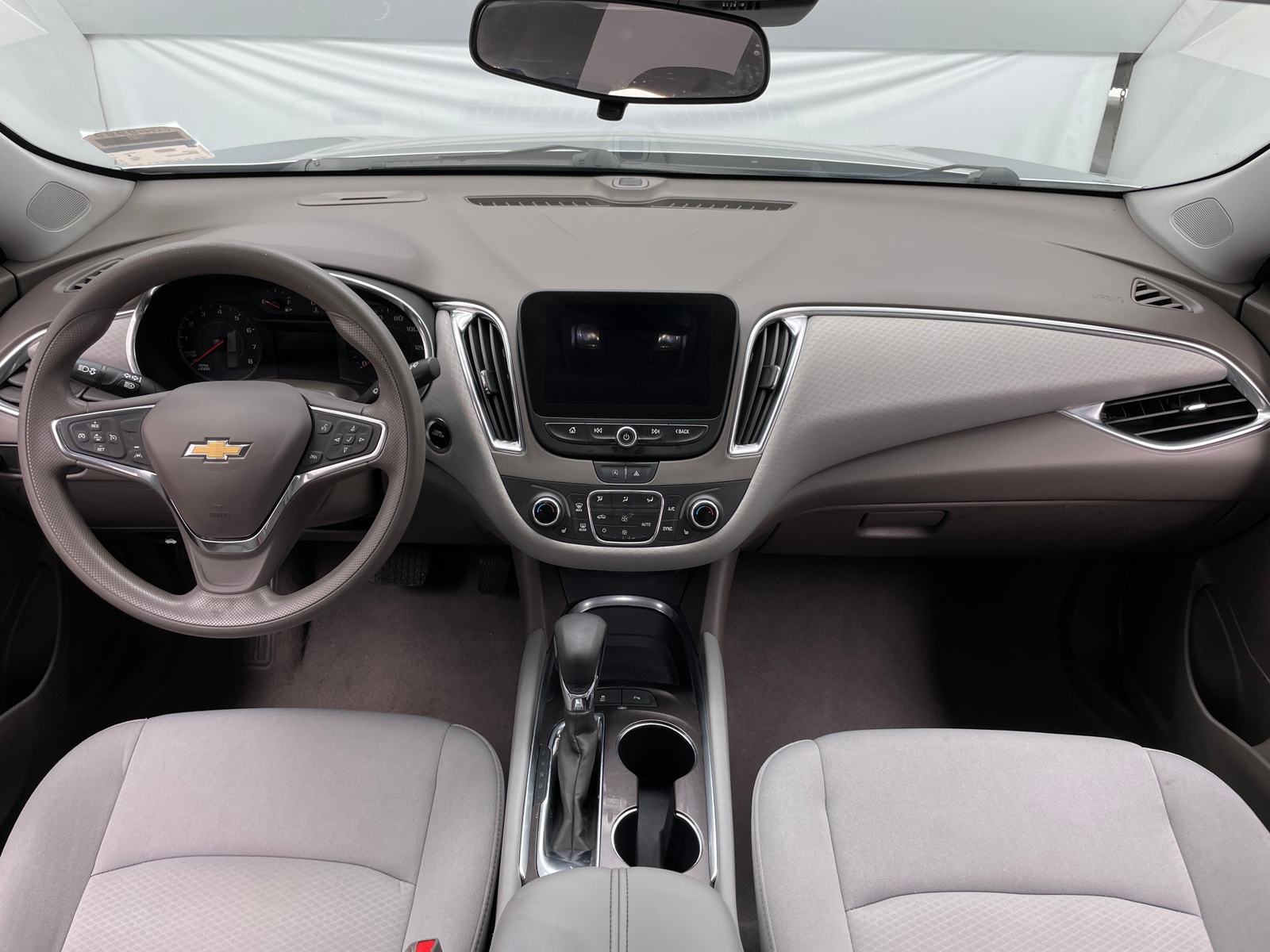 Thumbnail: 2021 Chevrolet Malibu - 3