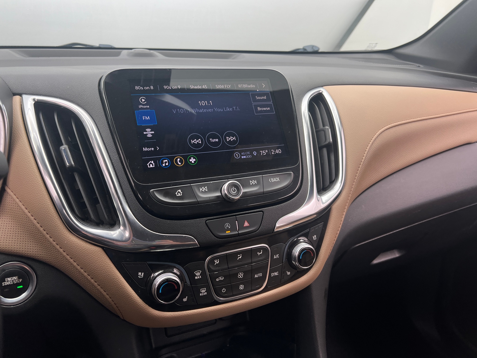 Thumbnail: 2022 Chevrolet Equinox - 3