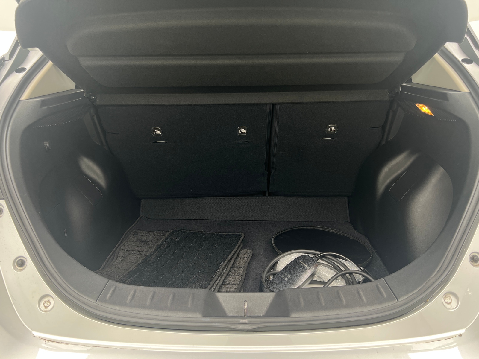 Thumbnail: 2021 Nissan Leaf - 7