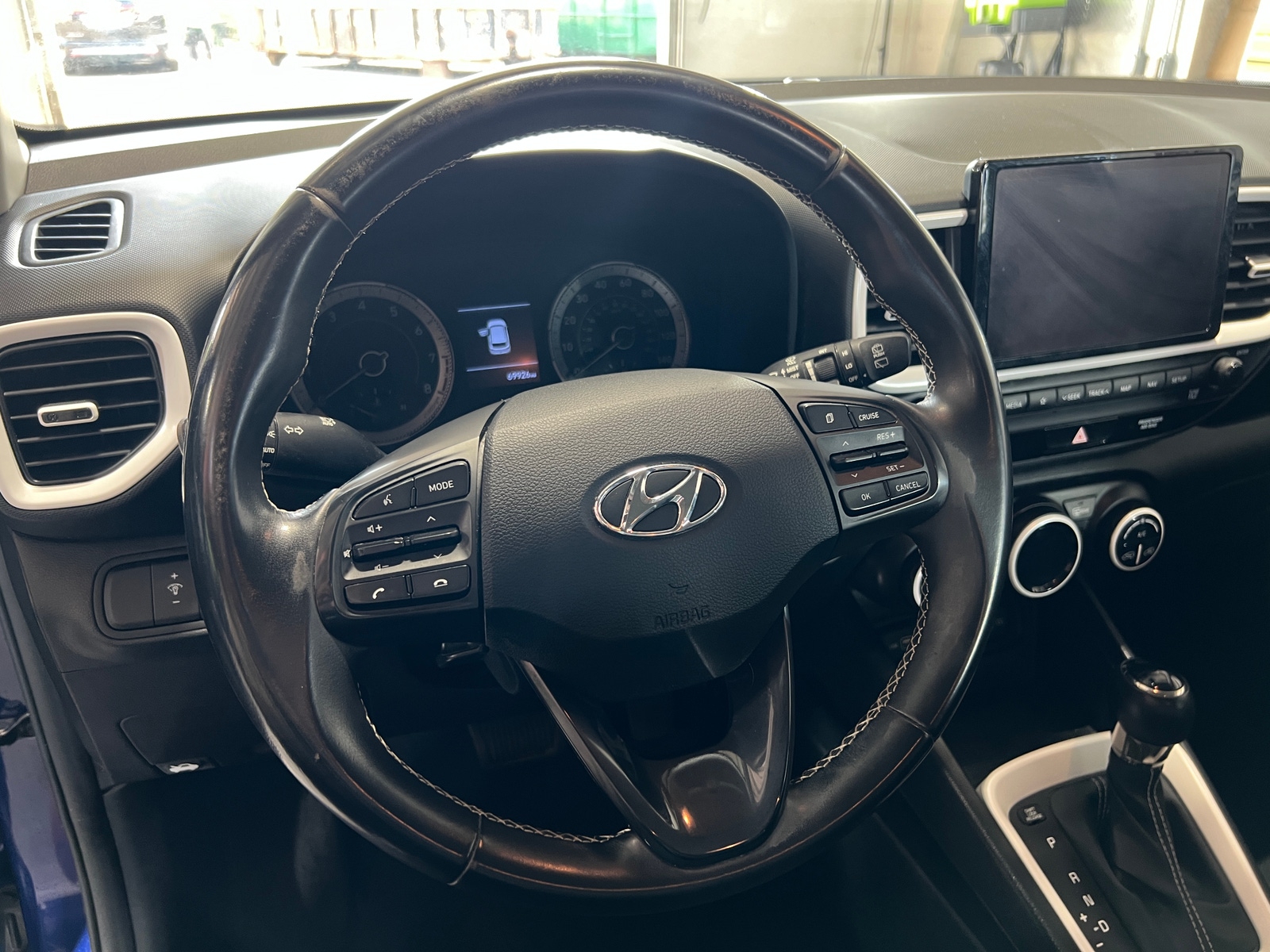 Thumbnail: 2022 Hyundai Venue - 4