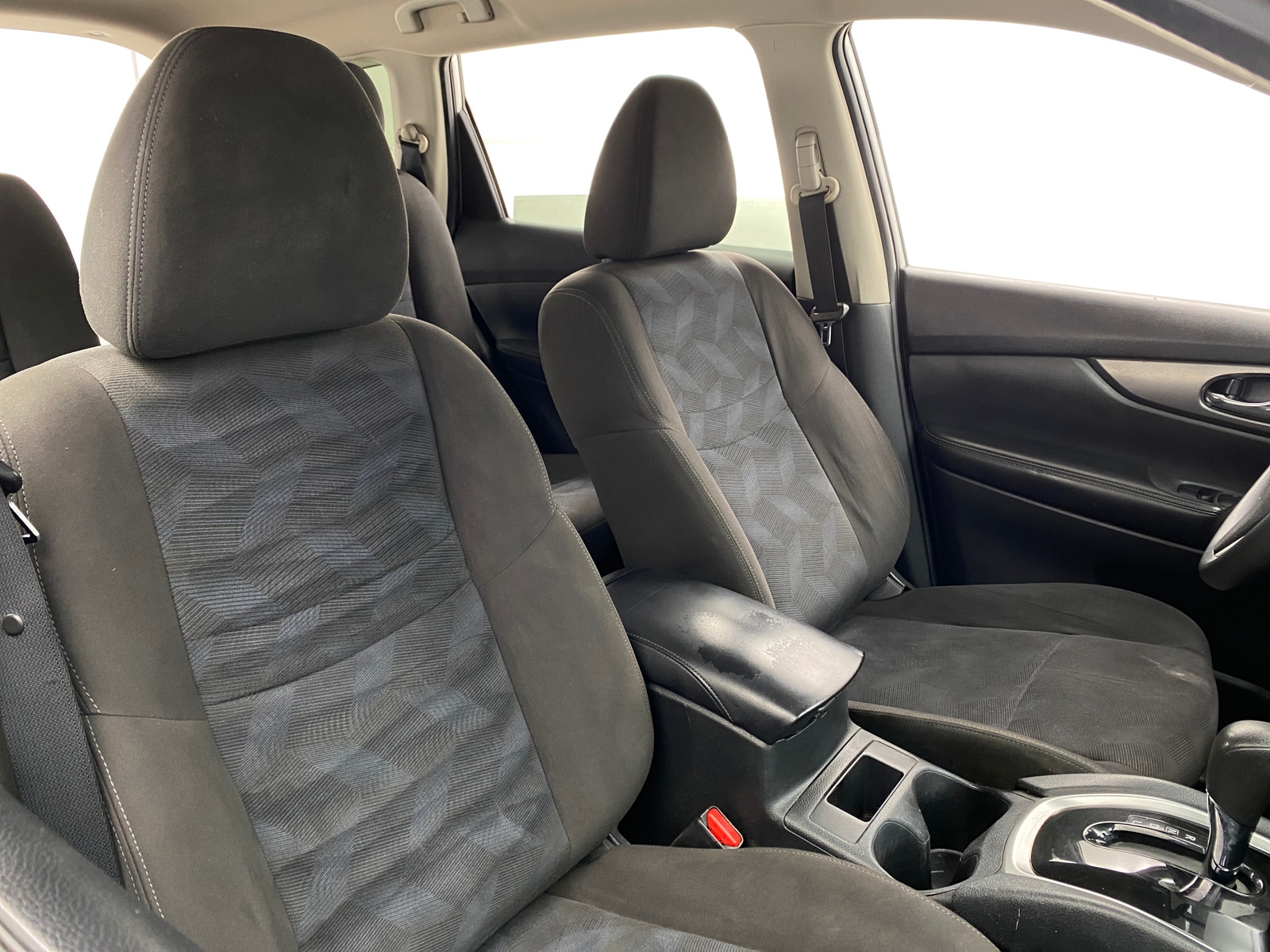 Thumbnail: 2016 Nissan Rogue - 2