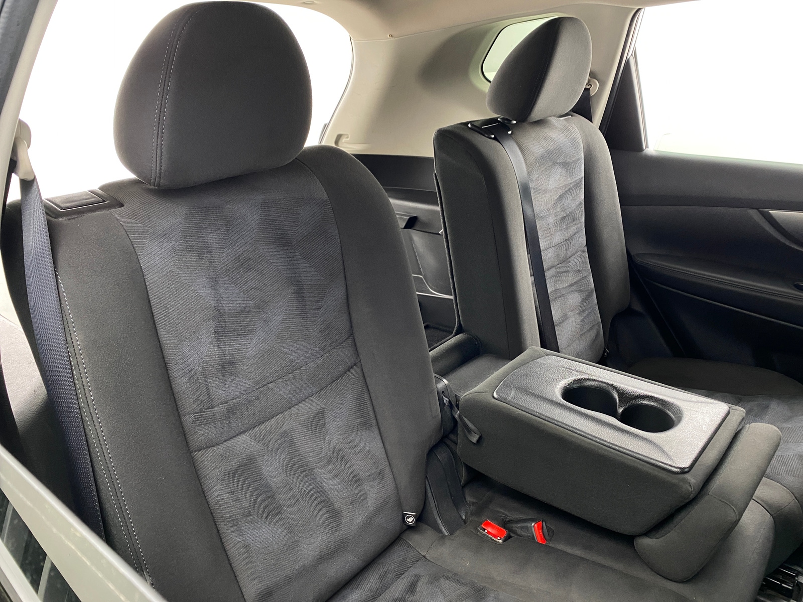 Thumbnail: 2016 Nissan Rogue - 6